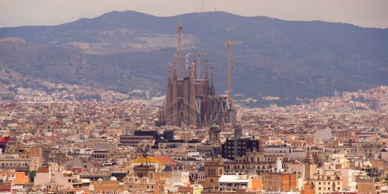 What drives migration moves across urban areas in Spain? Evidence from the great recession