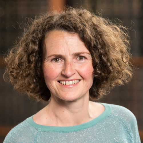 Ms Stephanie Larkin